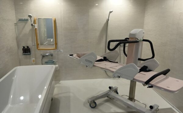 機械浴もございます