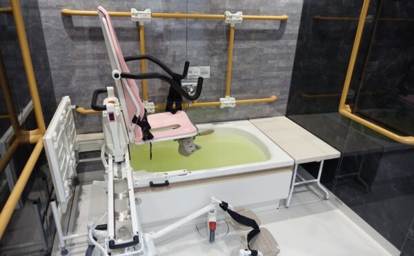 介護スタッフのサポートを受けながらご入浴出来ます