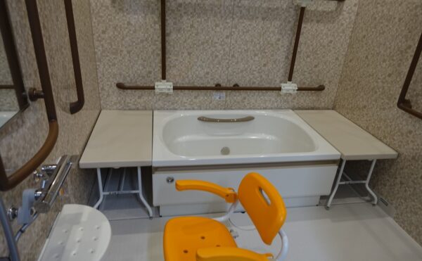 介護スタッフの介助を受けながらご入浴できます